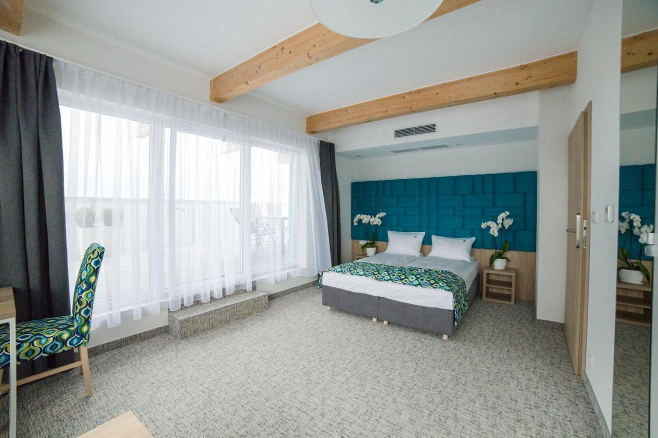 Osrodek Sea Star Premium Hotel Sarbinowo Exterior photo