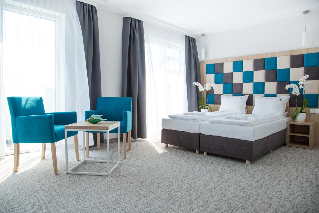 Osrodek Sea Star Premium Hotel Sarbinowo Exterior photo