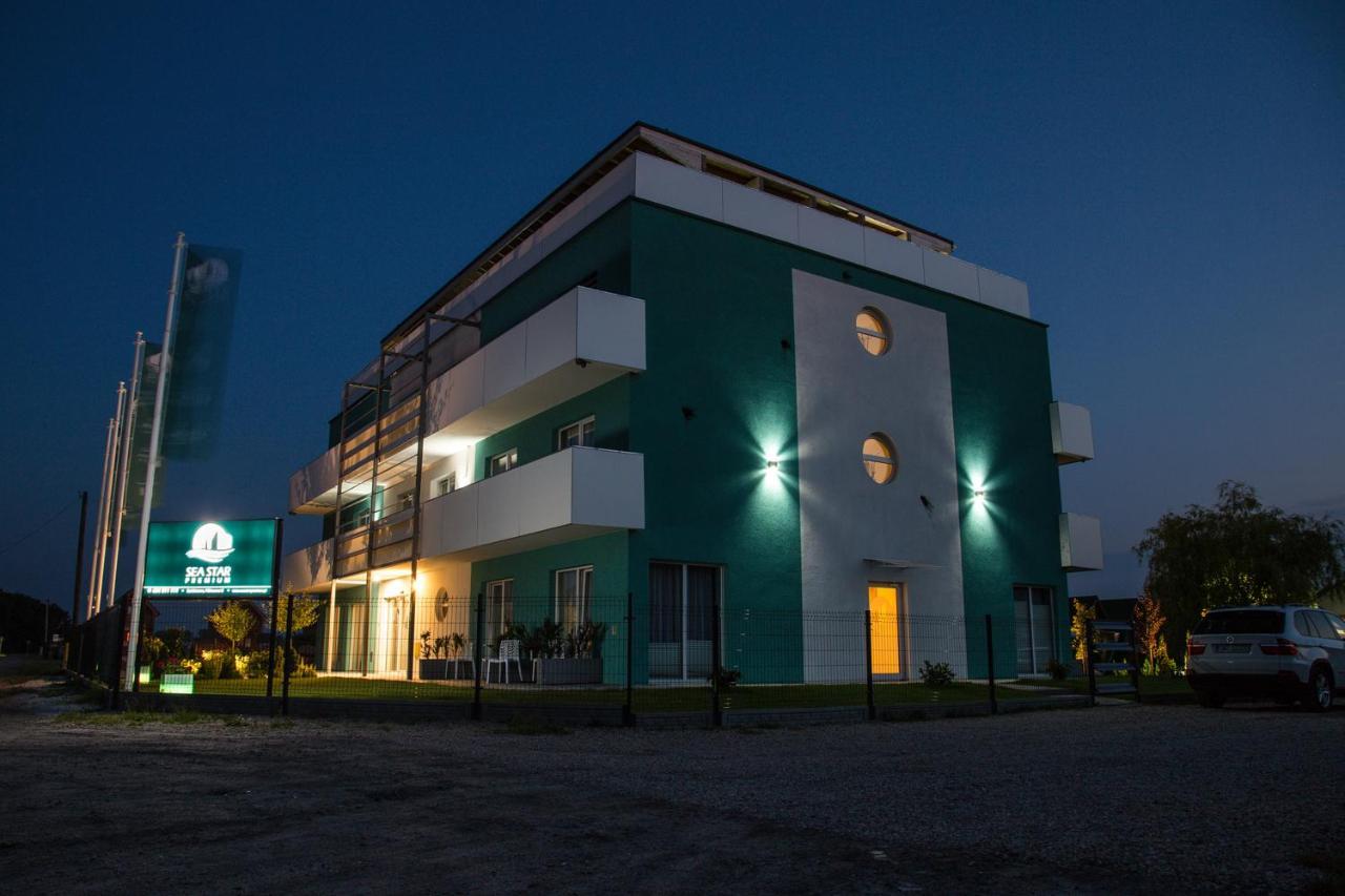 Osrodek Sea Star Premium Hotel Sarbinowo Exterior photo
